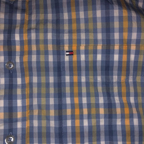 Tommy Hilfiger button up - Picture 1 of 3